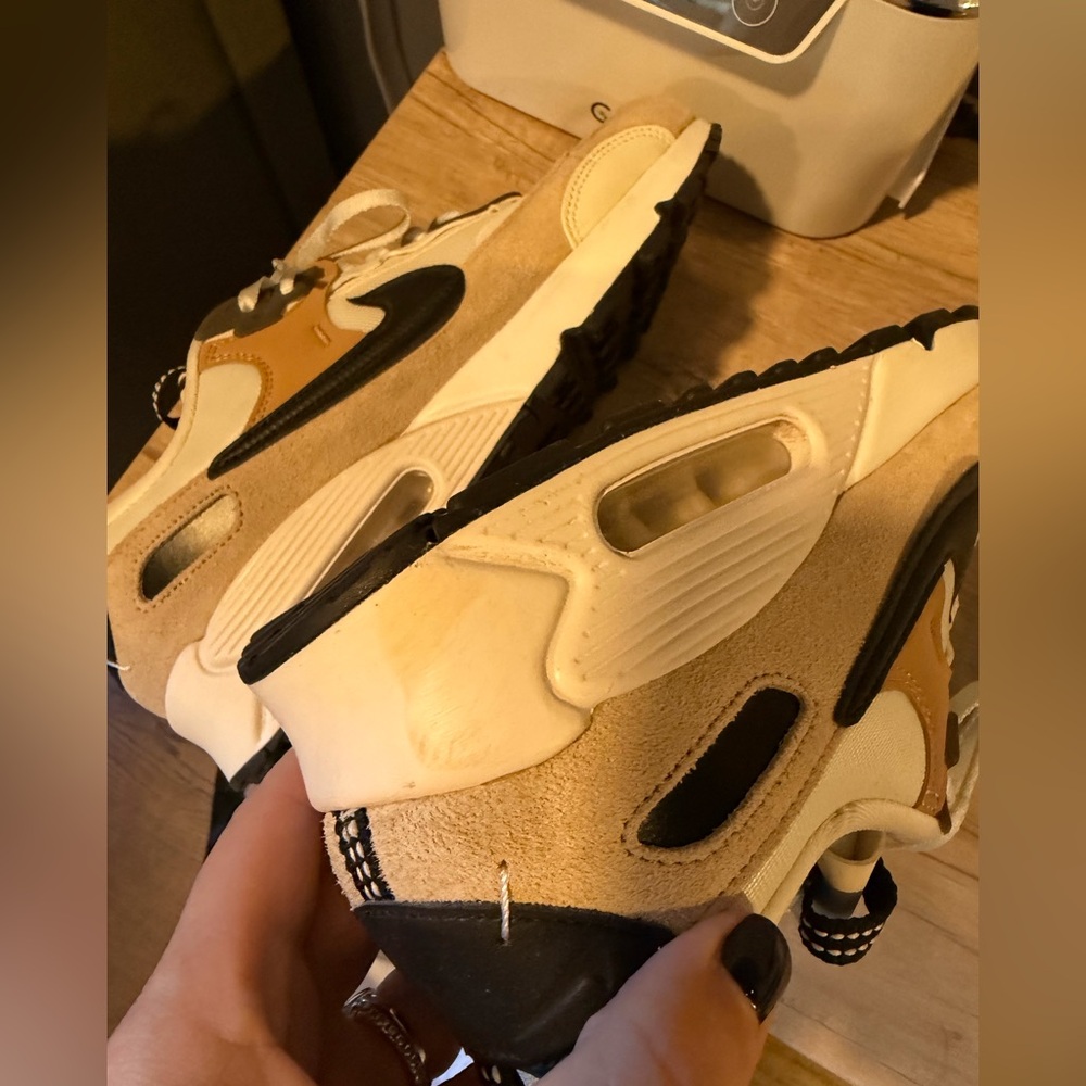 Nike Air Max 90 Futura Women's Sneakers Size 10 Like New - Picture 4 of 8
